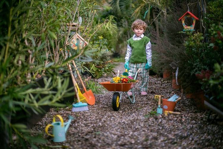 Mały ogrodnik Zestaw narzędzi ogrodowych z konewką niebieski, Janod