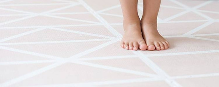 TODDLEKIND Mata do zabawy piankowa podłogowa Prettier Playmat Nordic Vintage Nude Pink
