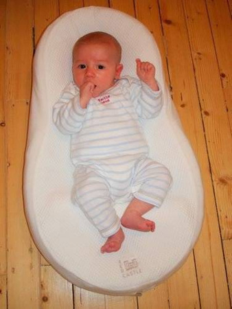 Ergonomiczny materac dla niemowląt Cocoonababy, Red Castle