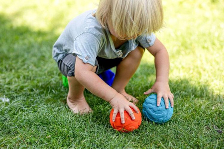 Rubbabu Zestaw 6 sensorycznych piłek z delikatną fakturą (opakowanie zbiorcze 6 szt.)