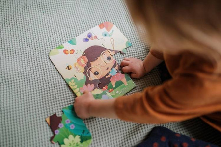 Puzzle progresywne w walizce Pory roku 4 układanki – 6, 9, 12 i 16 elementów 3+, Janod