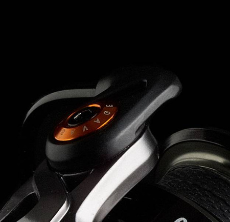 KOŁOWROTEK SG6 3000H FD NA BOLENIA 8+1BB + SZPULA ZAPASOWA Savage Gear (74737)