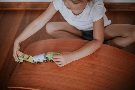 Pociąg drewniany Farma Story, Janod