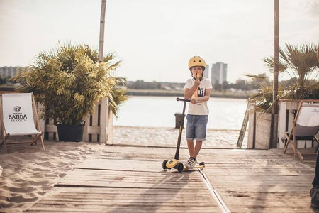 SCOOTANDRIDE Highwaykick 3 LED Hulajnoga składana ze świecącymi kółkami 3+ Lemon