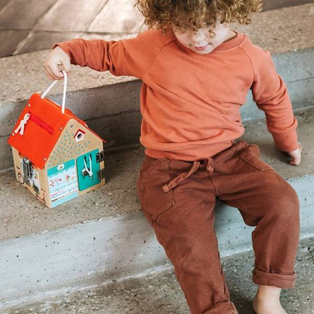 LILLIPUTIENS Drewniany domek manipulacyjny z zamkami Lisek Włamywacz 3 lata+