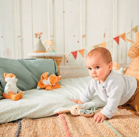 Kaloo Komforter trójkątny Zajączek Justin 20 cm w pudełku kolekcja Fripons