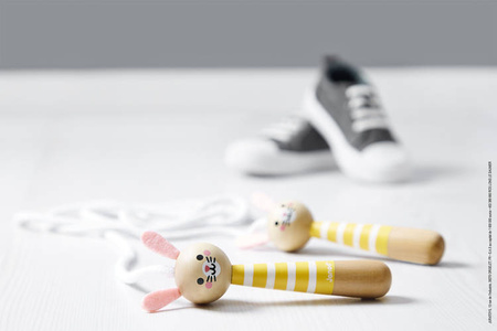 Skakanka z drewnianymi rączkami Zajączek, Janod