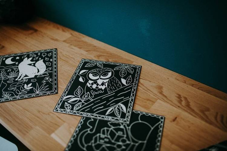 Zestaw kreatywny Do zdrapywania Karty świecące w ciemności Nocny świat 7+, Janod