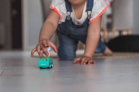 Drewniany samochodzik z napędem Pocket 2+, opakowanie zbiorcze 15 sztuk (3 rodzaje), Janod