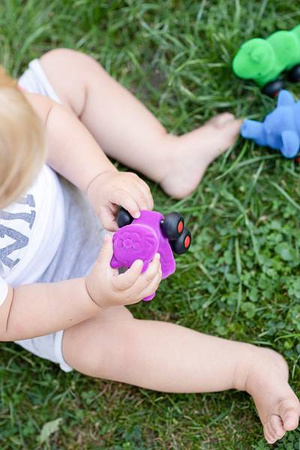 Rubbabu Zestaw 8 sensorycznych zwierzątek - pojazdów mikro (opakowanie zbiorcze 8 szt.)