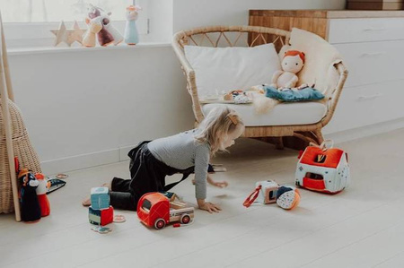 LILLIPUTIENS Zestaw 3 kostek aktywizujących wielofunkcyjnych z ukrytymi elementami Dżungla 18 m+