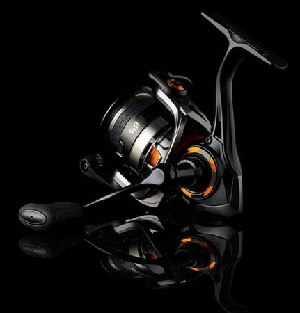 KOŁOWROTEK SG6 2500 FD 8+1BB INCL. ALUMINIUM SZPULA Savage Gear (74733)