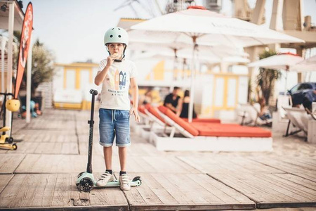 SCOOTANDRIDE Highwaykick 3 LED Hulajnoga składana ze świecącymi kółkami 3+ Kiwi