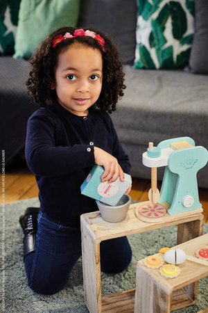 Drewniany zestaw cukierniczy z mikserem i 6 akcesoriami, Janod