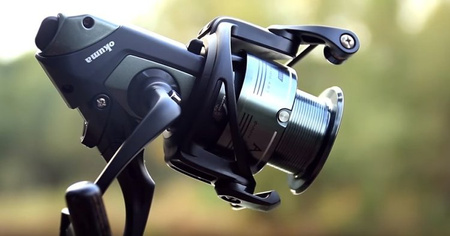 Kołowrotek karpiowy Okuma AVENTA BAITFEEDER AB-5000 6+1bb inc. Ex. Alu. spool (54198)