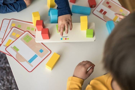 Drewniana równoważnia z 16 klockami Essentiel, Janod