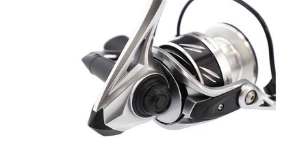 KOŁOWROTEK SPINNINGOWY - NSC 4006 FD MIKADO KDA152-4006