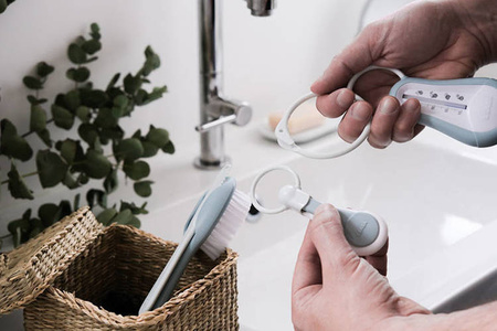 Beaba Akcesoria do pielęgnacji: termometr do kąpieli, cążki do paznokci, szczoteczka i grzebień Green Blue