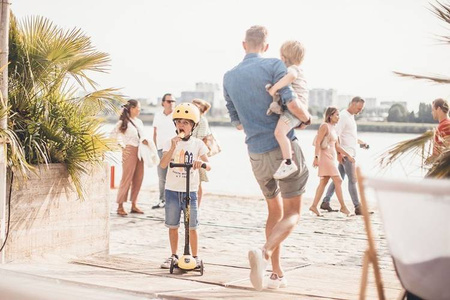 SCOOTANDRIDE Highwaykick 3 LED Hulajnoga składana ze świecącymi kółkami 3+ Lemon