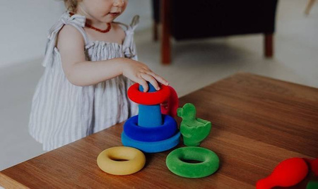 Rubbabu Układanka edukacyjno-sensoryczna piramida z piłką