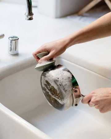 EZPZ Silikonowa myjka czyścik do naczyń bez bakterii pastelowa zieleń