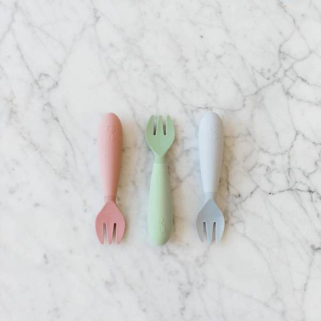 EZPZ Komplet silikonowych sztućców Mini Utensils pastelowa zieleń