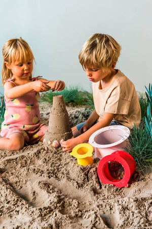 QUUT Zestaw 3 foremek do piasku Wieża Alto Cherry + Banana Pink