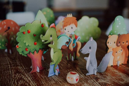 Gra w chowanego W zaczarowanym lesie 2+, Janod