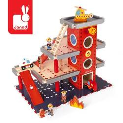 Remiza garaż drewniany z 10 akcesoriami, Janod