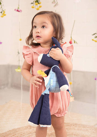 LILLIPUTIENS Przytulanka aktywizująca wielofunkcyjna Osiołek Ignace 9 m+