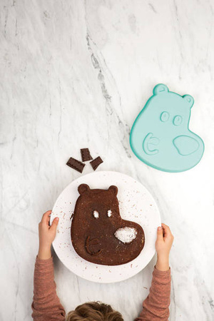 LILLIPUTIENS Silikonowa forma do pieczenia Mały kucharz, Niedźwiadek Cesar, 4+