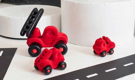 Rubbabu Wóz strażacki sensoryczny czerwony (uzupełnienie asortymentu B – indeks 20319)