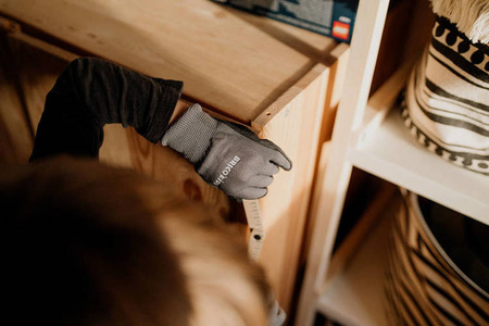 Pas z drewnianymi narzędziami i rękawicami roboczymi Brico'kids 3-6 lat, Janod