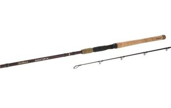 EXCELLENCE BAITCAST FIGHT 240 c.w. 50-140 g MIKADO WAA884-240