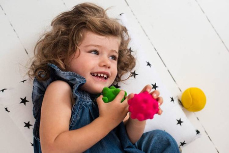 Rubbabu Zestaw 6 małych sensorycznych piłek (opakowanie zbiorcze 48 sztuk)