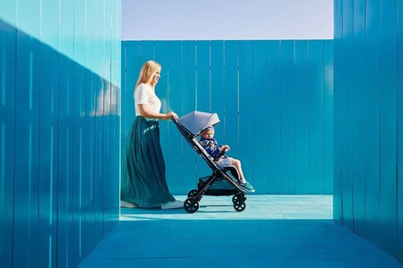 Easywalker Jackey Kompaktowy, samoskładający się wózek spacerowy z torbą transportową Forest Green