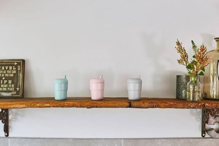 Kubek z silikonową pokrywką z dziubkiem Little Chums Pies