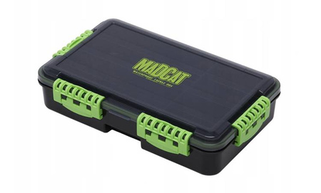 PUDEŁKO WĘDKARSKIE NA PRZYNĘTY WATERPROOF MADCAT 35x22x8cm (70649)
