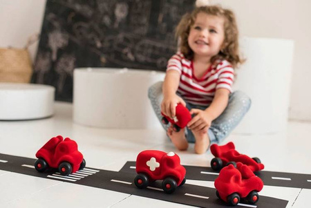 Rubbabu Karetka sensoryczna czerwona (uzupełnienie asortymentu A – indeks 20318)