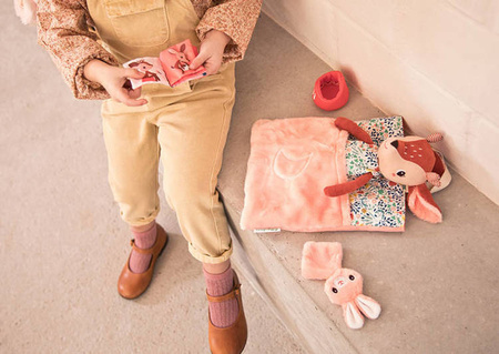 LILLIPUTIENS Przytulanka Sarenka Stella z akcesoriami do zasypiania 2 lata+