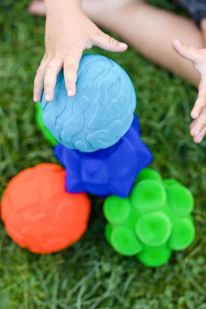 Rubbabu Zestaw 6 sensorycznych piłek z delikatną fakturą (opakowanie zbiorcze 6 szt.)