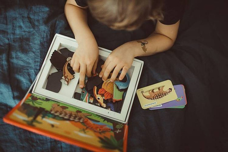 Magnetyczna układanka Dinozaury Magnetibook, Janod