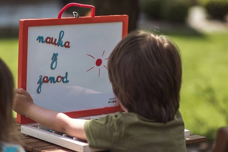 Tablica z magnesami w walizce 4 w 1, Janod