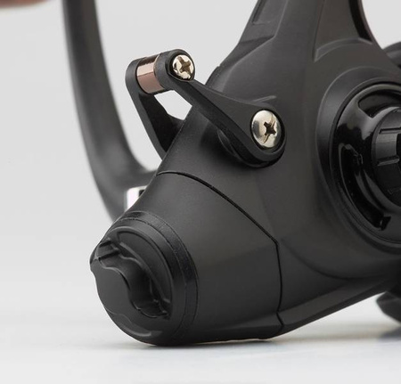 KOŁOWROTEK AVENGER 4000 BF Prologic (74701)