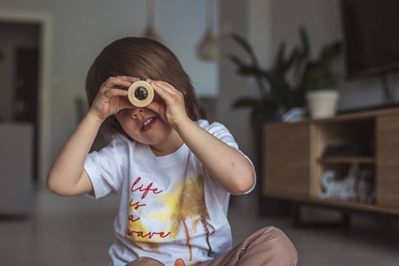 Drewniany kalejdoskop Pocket 2+, opakowanie zbiorcze 12 sztuk (3 rodzaje), Janod