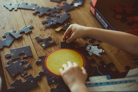 Mudpuppy Puzzle Układ Słoneczny z elementami w kształcie planet 5+