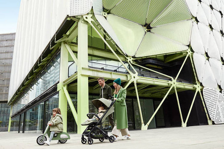 Easywalker Miley² Kompaktowy wózek spacerowy z torbą transportową Marble Grey